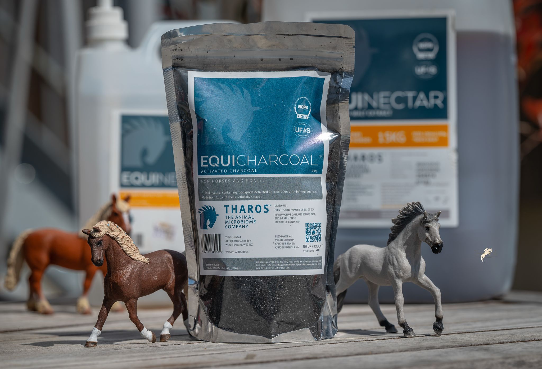 EU 15kg EquiNectar PLUS 1000g EquiCharcoal